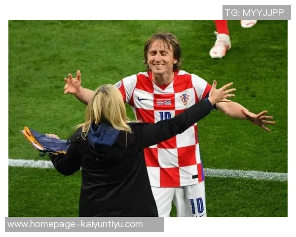 奥厄与科隆的精彩对决最终比分揭晓，比赛过程回顾与分析