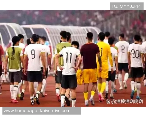 广州足球队状态变革引发热议球迷期待新篇章的崛起与挑战 广州足球队状态变革引发热议球迷期待新篇章的崛起与挑战